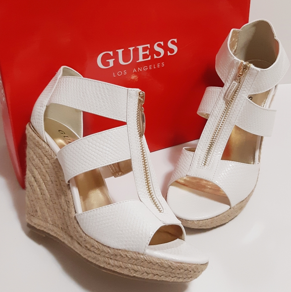 GUESS "Lora" zip-front espadrille